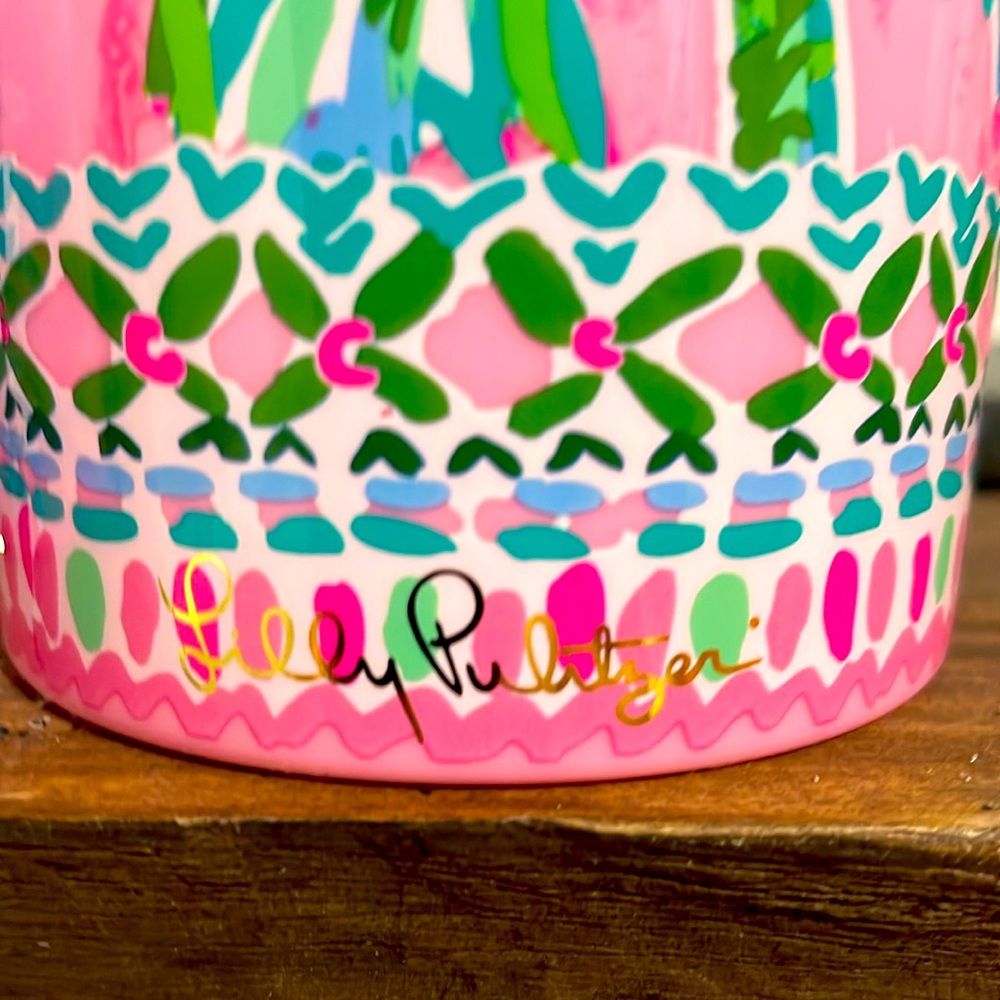 Lilly Pulitzer tumbler - Picture 7 of 7